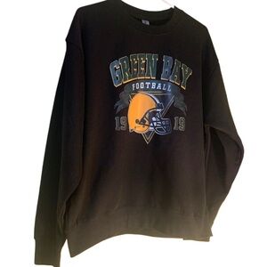 Green Bay Packers football sweatshirt size large
NWOT